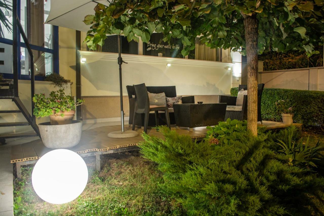 New Belgrade Garni Hotel Exterior foto